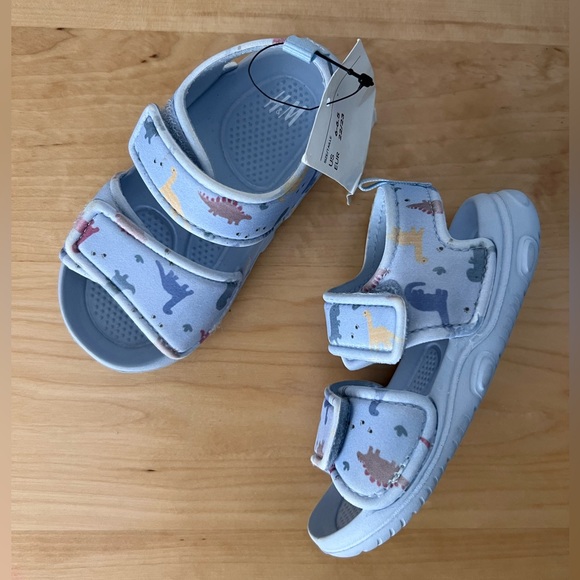 H&M baby sandals size 6 - Picture 1 of 5